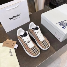 Burberry Low Shoes